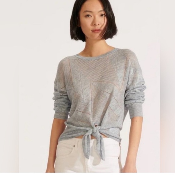 Veronica Beard Sweaters - Veronica Beard Elina Crewneck Sweater 100% Linen Light Blue XS